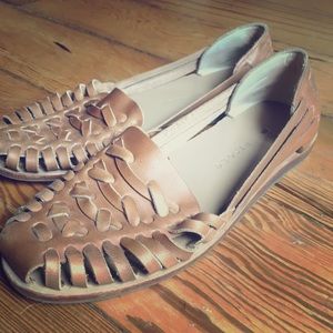 Nisolo Women’s Ecuador Huarache Almond size 8 🌞